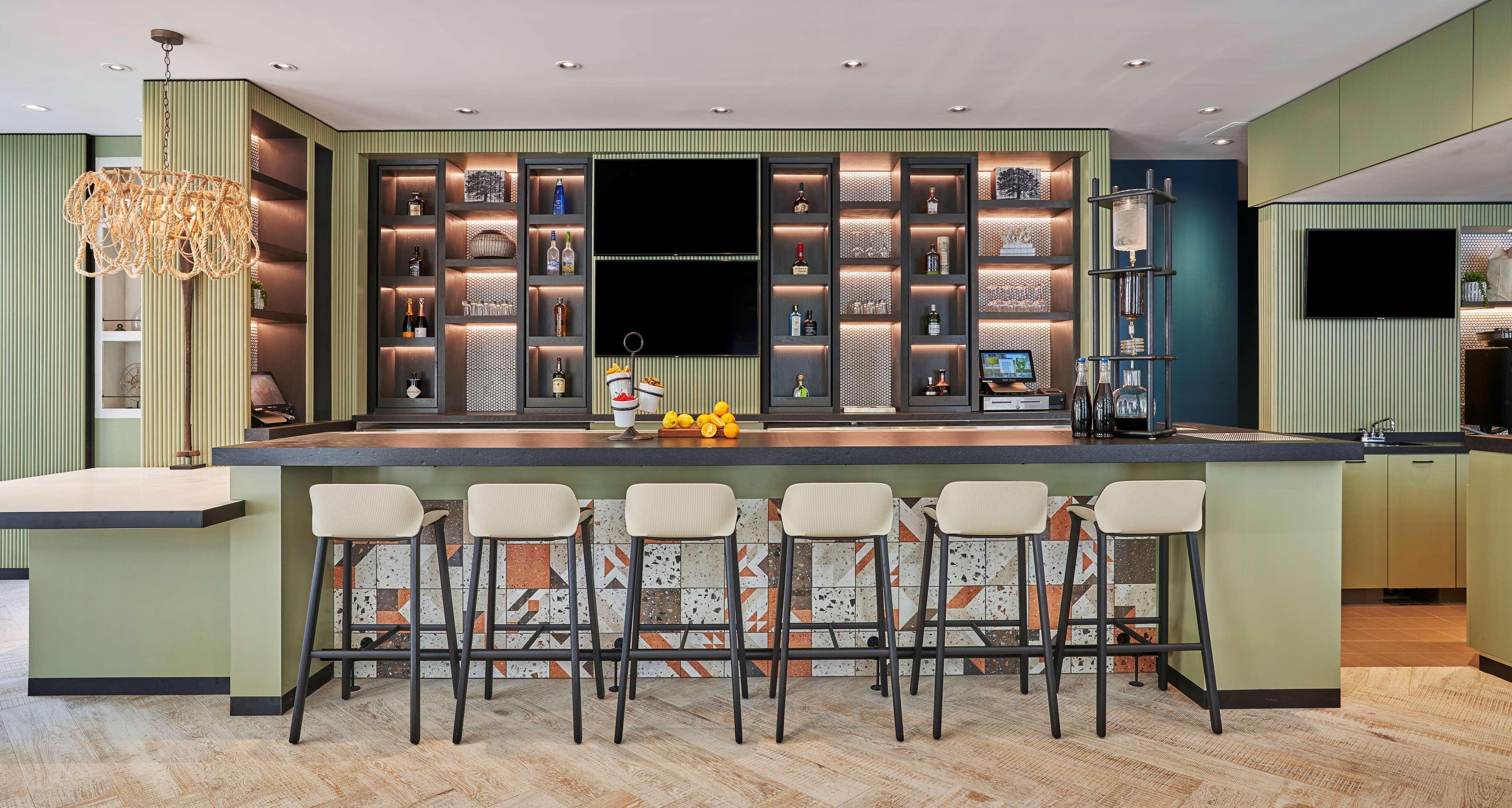 Hyatt Centric The Pike Long Hotel Long Beach