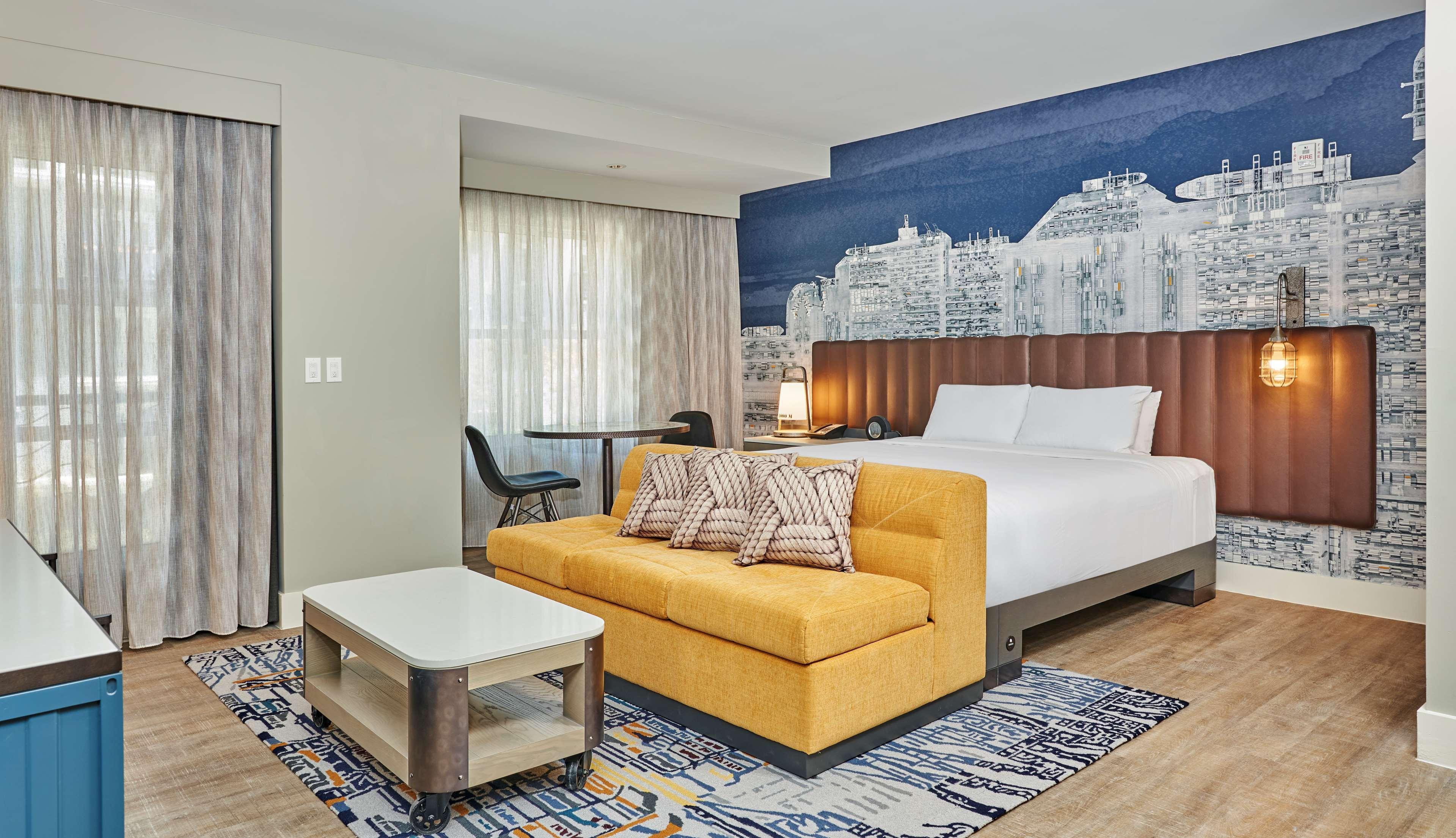 Hyatt Centric The Pike Long Hotel 4*